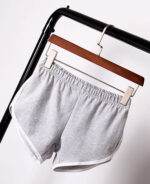 Shorts curto de moletom
