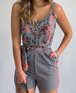 Macaquinho feminino curto estampado
