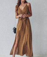 Vestido longo casual com fenda lateral