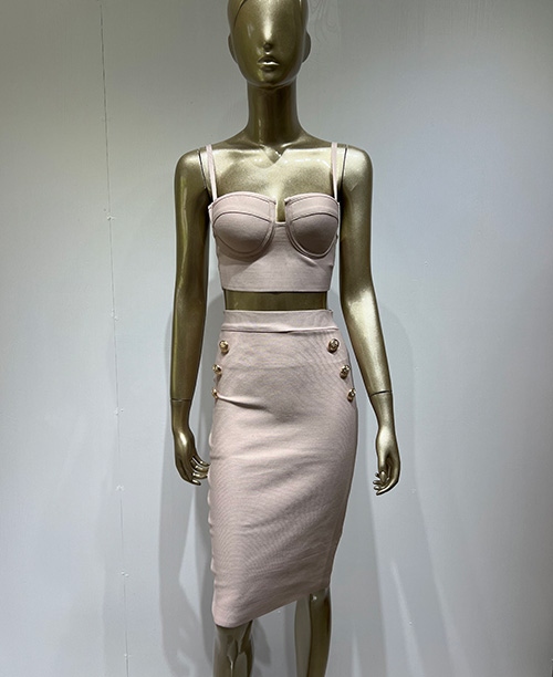 Conjunto feminino saia justa e cropped