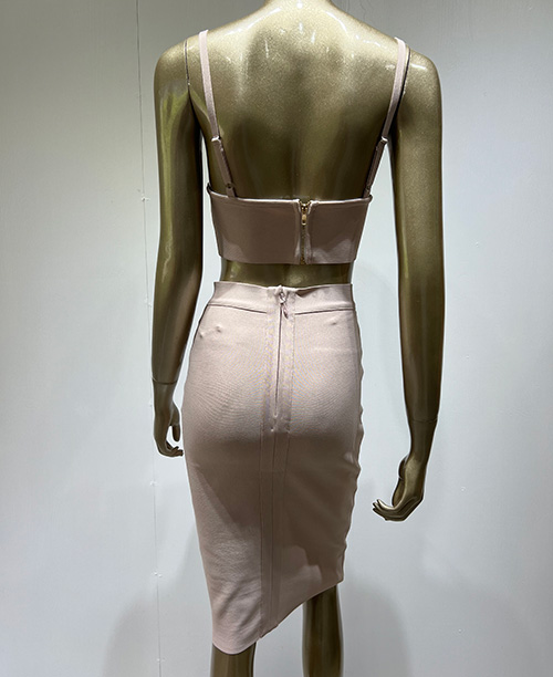 Conjunto feminino saia justa e cropped