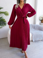 Vestido longo plissado com manga longa