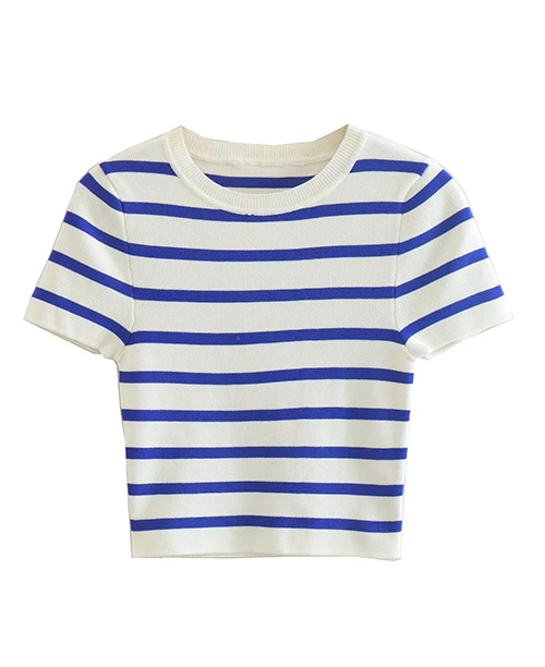 Blusa cropped feminina listrada preto e branco